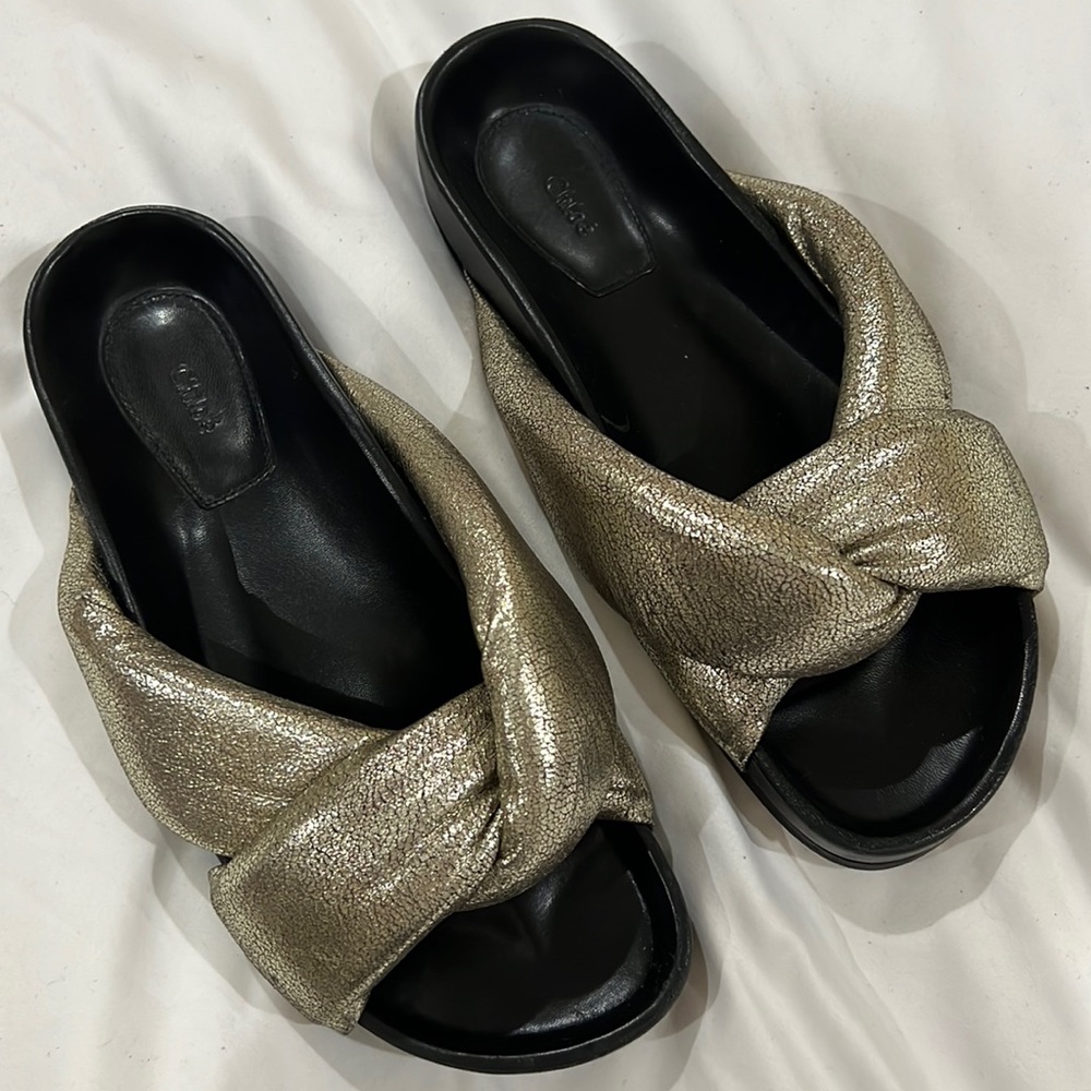 CHLOE metallic leather slides. Size 37